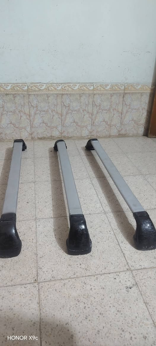 سلام عليك عندي عكل للبيع جديد سعر ٢٧٥ رقم موبايل ***********
