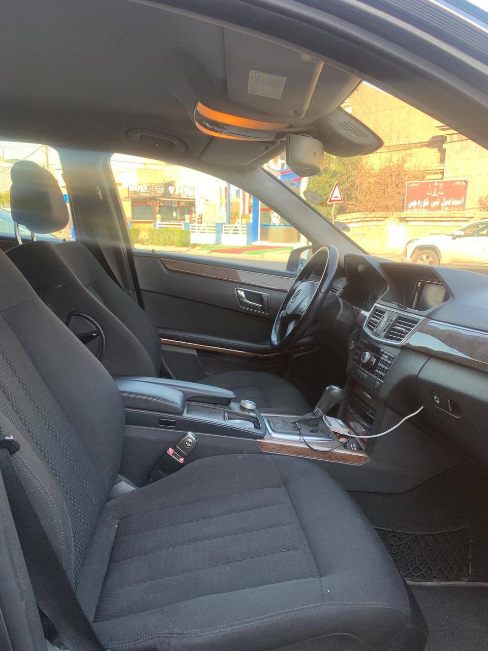 مارسیدس e200 
مۆدیل 2011 نیو مواسفات 
بێ سبوغ ، بستەک تەعدیل 
بێ ناوگرتن ، بێ ئێڕباگ 
رەقەم و سەنەوی نوێ 
ڕۆیشتن 260 هەزار کم 
مەکینە 4 پستن کرایتەوە 
تەعمیر کراوە 

سعر / 139 ورقه
مکان / اربیل
*********** واتساب
*********** واتساب أربيل, العراق
