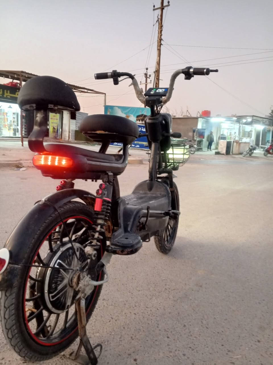 سلام عليكم ورحمه الله وبركاته اخواني دراجه شحن للبيع اي نقص ما بيه كامله مكمله للخير مواصفات تشفغيل عن بعد
بصمه تنبيه سرق دبلات دبل ويل حجم 20 موديل 2024 وكاله الستفسار انتصل وبيك خير وتدلل السعر نار  
‏‪***********‬‏
