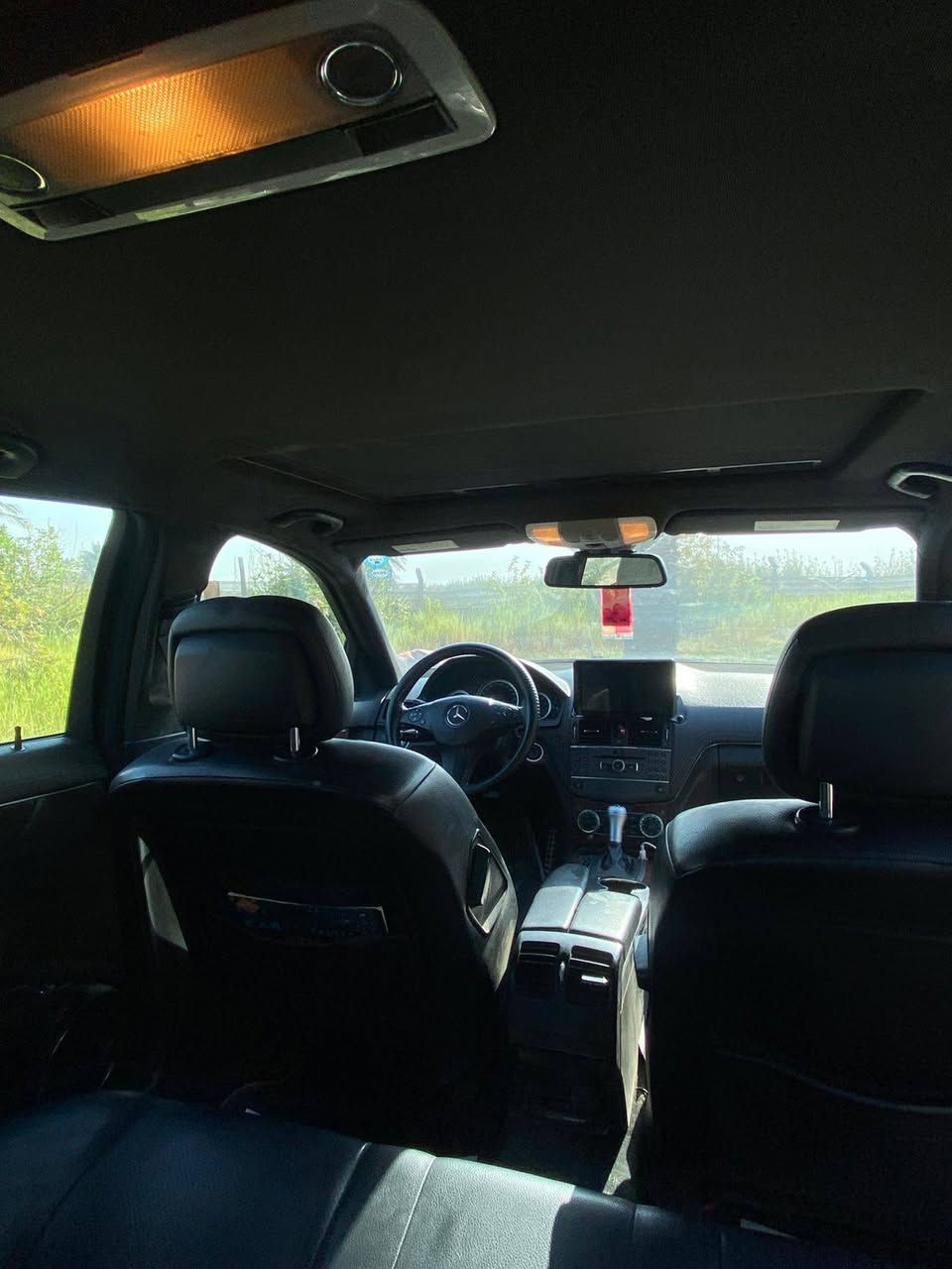 السلام عليكم مارسدس موديل ٢٠١١ مراوس فقط بستاركس خصوصي محرك ٦ سلندر منظومه تبريد جديده تخم تاير باتري جديد سياره ٤ قطع صبغ بدون دواخل وبيها سونا واذا عجبك انت افحص تلفون ***********
