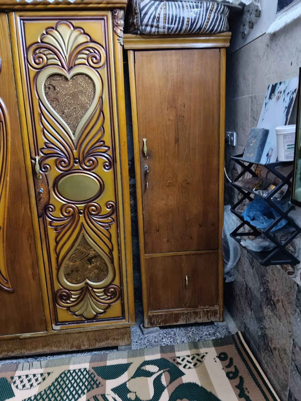 كنتور 6ابواب صاج نضيف كلش ويا زاوية سعر 300 ألف مبيهه مجال رقم ***********
