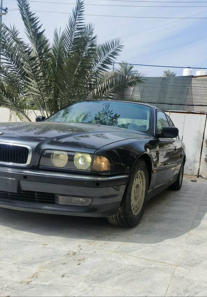 بيع او مراوس بسياره سبعه راكب 
بي ام دبليو كاسح٧٤٠
وارد مطار سياحي فول مواصفات
محرك ٤٠٠٠ (v8)
كير تمساح بلادي 
رقم بغداد مشروع وطني باسمي

سيارة جانيها من ٢٠١٩ وتوني معمرها تعمير مال جناي على اربعه وعشرين حبايه سياره مكفوله ترايك لزاخو

مكانها واسط قظاء الحي 
سعرها ٨٥ وبي مجال الحال, واسط


**إذا كنت صاحب هذا الإعلان وتريد حذفه لأي سبب، رجاءا أرسل رسالة إلى الدعم الفني**