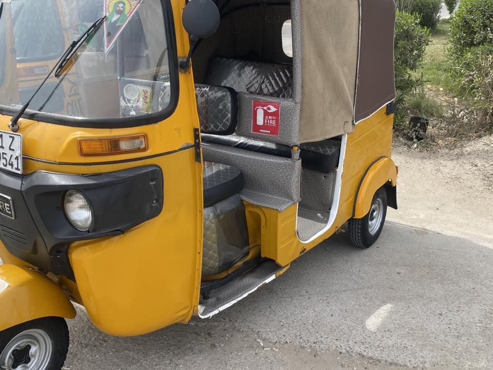 سلام عليكم تكتك 🛺 البيع 2019
راقم بغداد محرك لا تنقيص ولا تبخير
كشره حلو ونضيف مكاني بابل المسيب 
الاستفسار عل راقم 
***********
