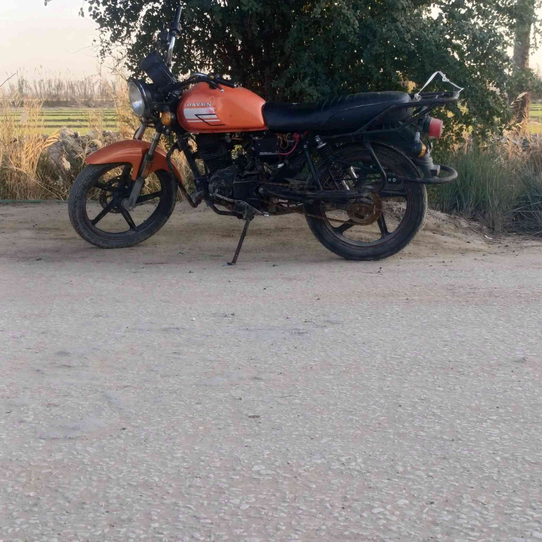 سلام عليكم 
دايون موديل 20 اصولي مراوس بدايون 23 واطي فرق
***********
