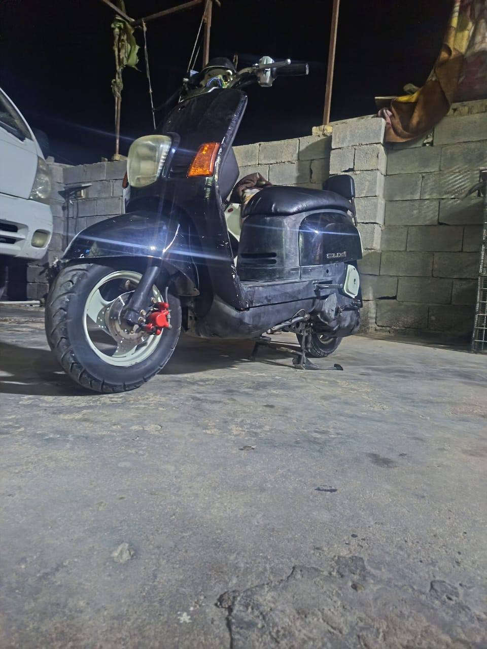 ماكس بوليسي جاهزه من كلشيالسعر 700وبيه مجال ***********
