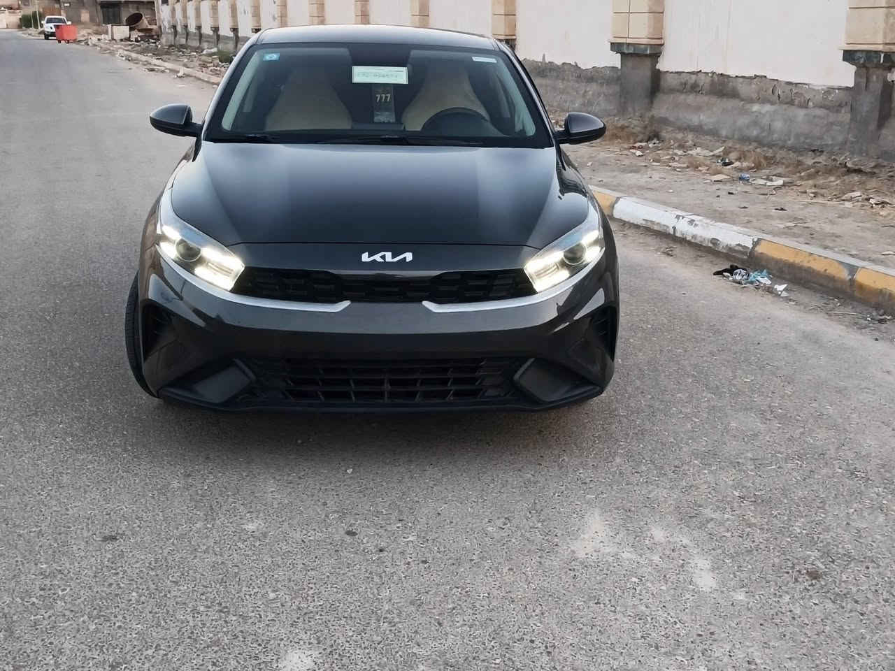 البيع
البيع
سيراتو 2023 خليجي
موصفات 
تحكم جهتين 
الد امامي 
كامره 
حساس خلفي 
سياره مكفوله كفاله عامه  
المكان السماوة 
الستفسار ***********
