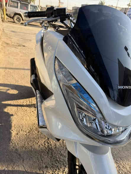 السلام عليكم 
دراجه بي سي اكس جيل الثاني ١٢٥ 
ماشيه ٥ لاف فقط دراجه بحاله الوكاله كارتون 
السعر ٢١ ورقه 
***********
