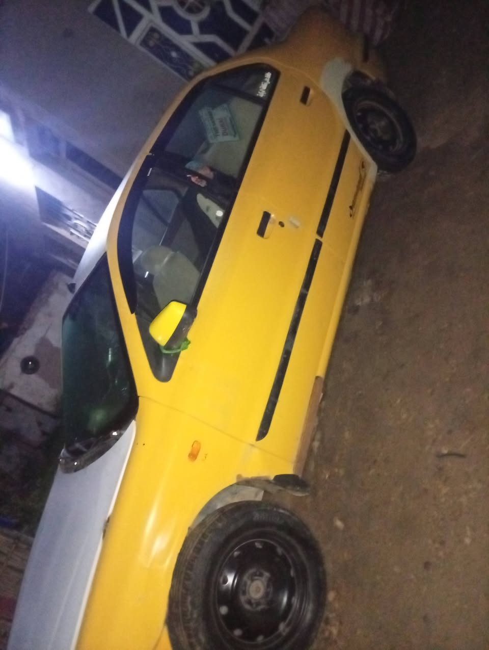 سلام عليكم سياره سمند ناطقة للبيع موديل 2011 سنويه نافذه بل2019 سياره نضيفه بشكل خياسات ملكطه حداديه 70/100 تايرات نضيفه كهربائيات مكفوله من كلشي سكن عالي ناصي اشاير مسجل دشبول مكينه وكير كفاله فرنسي دواخل حلوه شوفت عينك راعيه موجود وقريب يريد تحويل السعر ب28 وبيه مجال قليل عنوان واسط الزبيديه ***********
