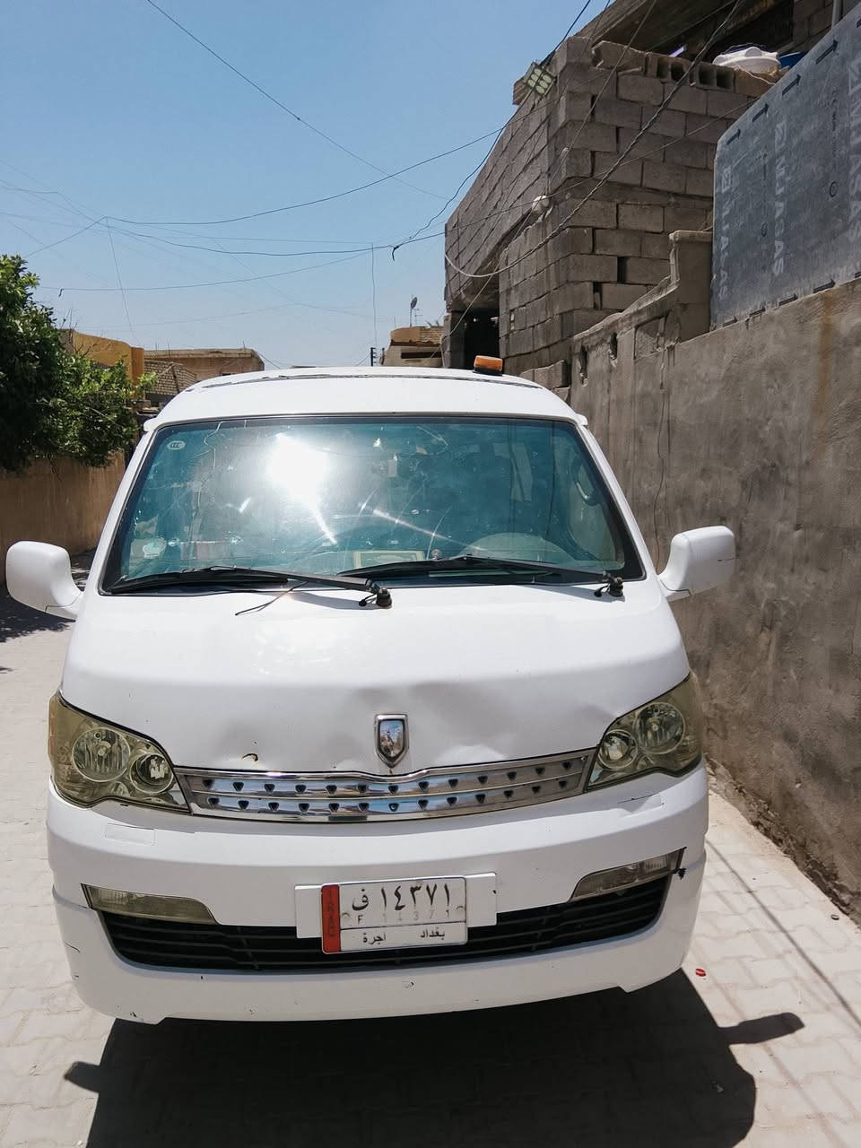 السلام عليكم جنبي للبيع موديل ٢٠١٥ السياره كير محرك جدد قبل شهر شادهن خير من الله الكشر موضح كدامك بالتصوير بيها رصعات بالبجم و وره تاير الصدر رقم بغداد العنوان بغداد الزعفرانيه رقم الهاتف ***********
سعر87وبيهه مجال قليل
