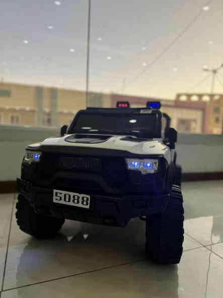 سياره شحن جديده جدا وكما موضح *********** السعر قفل ب 110
