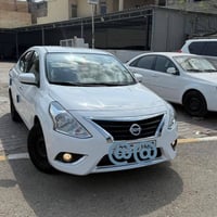 سيارتي للبيع ب٦ ورقة جديدة بس مضروبة من ورة شويونة ٠٧٧٠٣٠٢٤٨١٦ متواجدة...