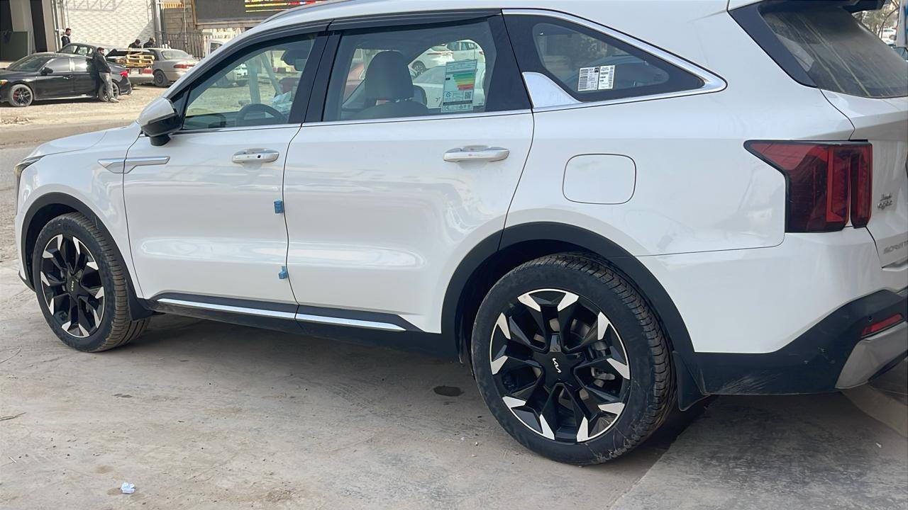 سلام عليكم
سورنتو 2025 خليجي محرك 6 فول مواصفات ماشيه 29  للأستفسار الاتصال علئ ***********
