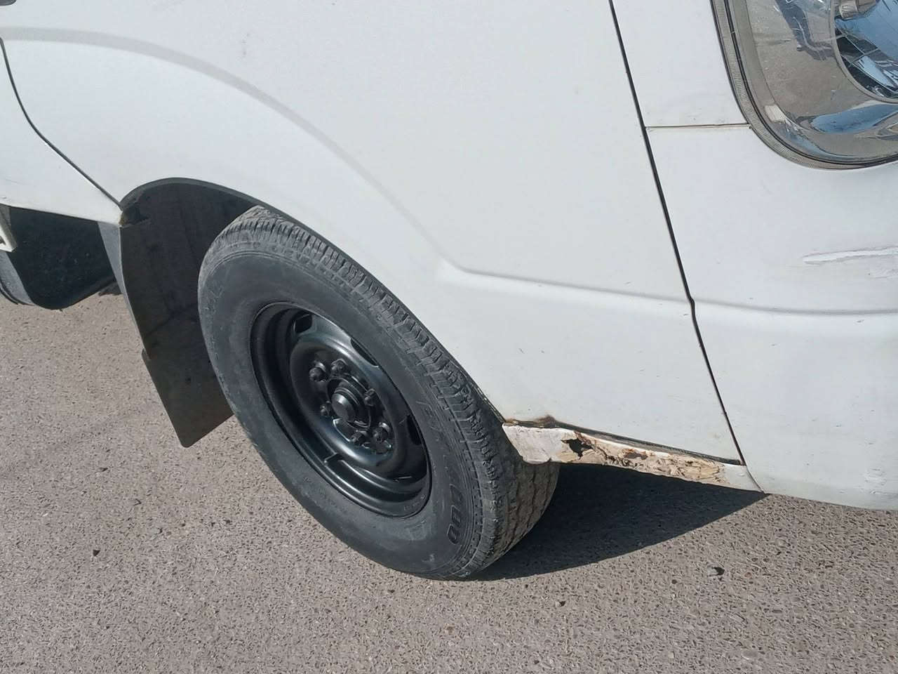 سيارة كيا حمل نثية محرك مفتوح موديل ٢٠١١ باسمي مشروع وطني سنوية ٢٠٢٧ بها خيط تبخير خفيف جدا السعر ٩٨ وبيه مجال بسيط جدا  *********** الحبيبية
