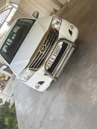 هايلكس ٢٠١٥ • رقم كويتي • ممشى ١٨٠٠٠٠