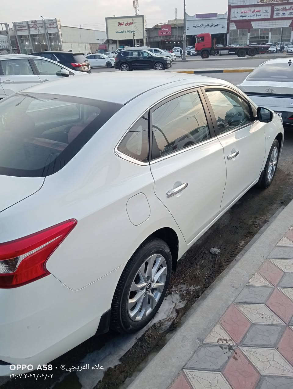 نيسان سنتره
موديل 2025
كفاله عامه
داخل احمر 
ارضيه مغلقه جلد
بيع او مراوس
***********
