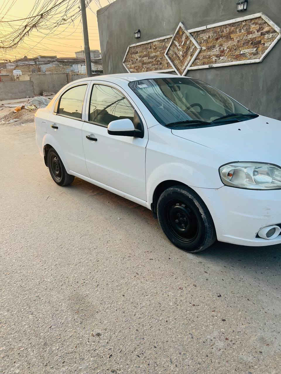 سلام عليكم افيو مديل 2011 رقم نلكيزي  ضربه بالجنطه  ومرجعه بارد ممبينه تبريد شغال مكاني كربلاء سعر 80 وبيه مجال مو شراي لا تعبني وتكسر بالسعر ***********
