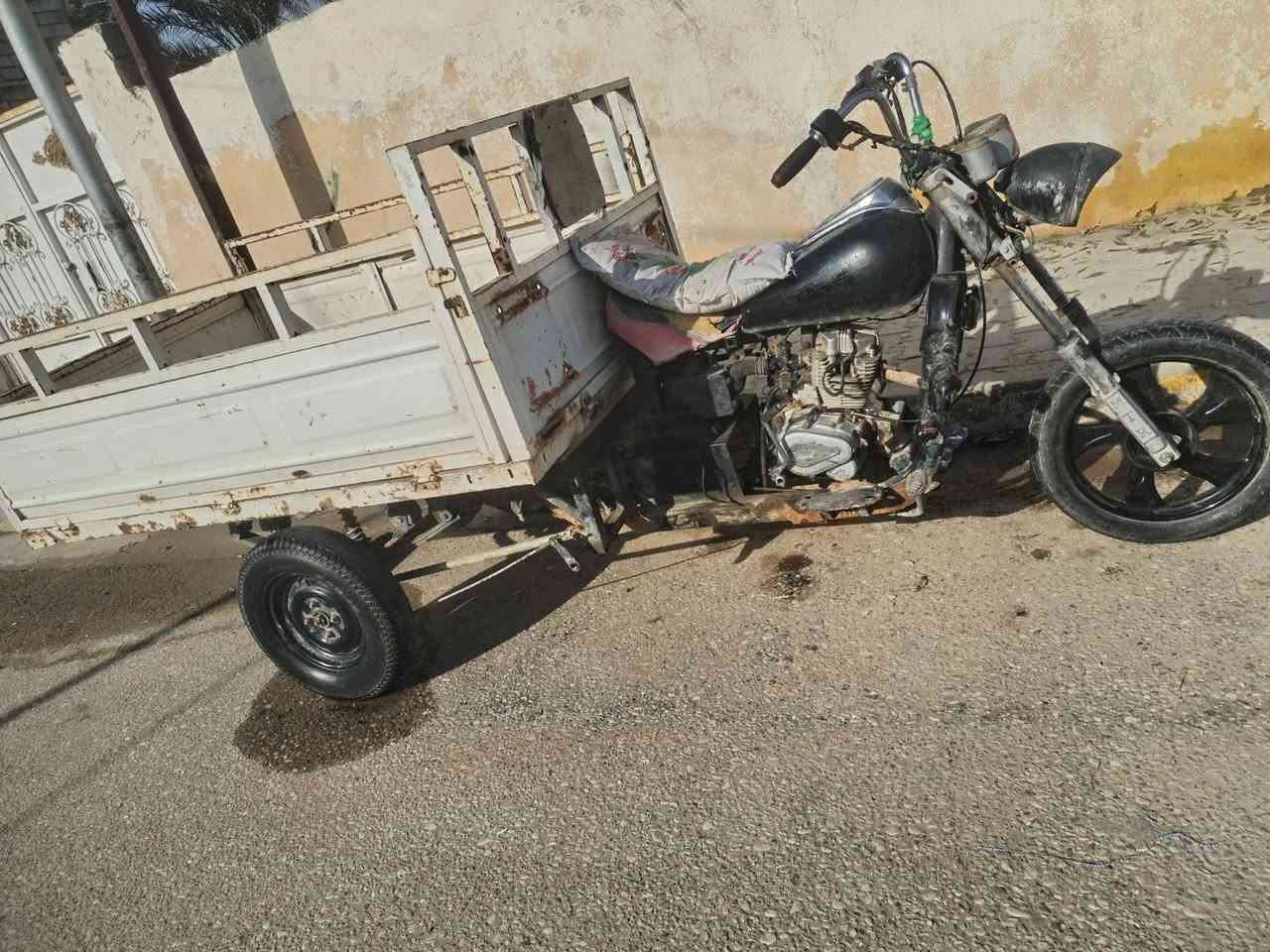 سلام عليكم ستوته لبيع كلك مكفوله من سرقه محرك نضيف مابي شي شاصي بيه لحيم تايرات نضيفات كهربايات شغاله عايزه ربط السعر 425 الرميثه حي المهندسين
***********
