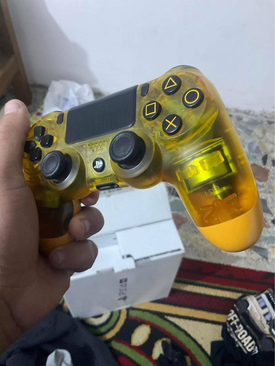 للبيع ps 4 pro  bundle  limited edition
بلي ستيشن 4 برو باندل نسخة ( death stranding ) ذاكرة 1 تيرا مهكر نظام (9.00) عالمتصفح افضل تهكير فيشة ناعمة المرغوب ال eco  ورقم مطابق جهاز وية كارتونة مع كامل ملحقاته من الجويستك الاصلي نسخة ديث وكيبلاته الاصلية وكتلوكاته والكارتونة الداخلية والخارجية   لا مفتوح ولا مصلح استخدام قليل جدا مكاني بغداد متوفر توصيل كل العراق . 
السعىر 525 الف .


**إذا كنت صاحب هذا الإعلان وتريد حذفه لأي سبب، رجاءا أرسل رسالة إلى الدعم الفني**
