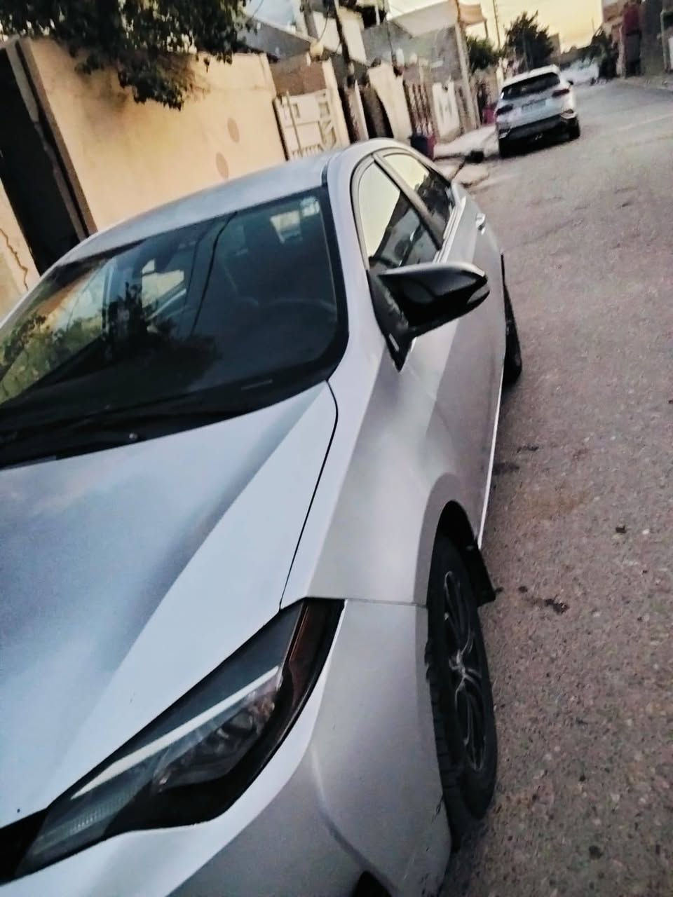 كورلاأ 2018 مصبوغه عام تايرات جدد صدر جديد محرك وكير بشرط مامفتوح شرط التحويل بطاقه بانزين شرط الشاصي الكشر جف تراب السعر 100 ورقه وبي مجال ***********
