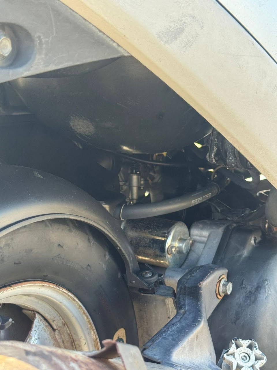 سلام عليكم ماكس منغولي مكفوله كفاله عامه مامفتوحه وين مايعجبك افحص دراجه خير من الله تجي وتشوف ملاح قوي مكاني سماوه  قرب فرع الوركاء سعر 850بيه مجال شراي خاص
مراوس بعدله عادي
رقم ***********
