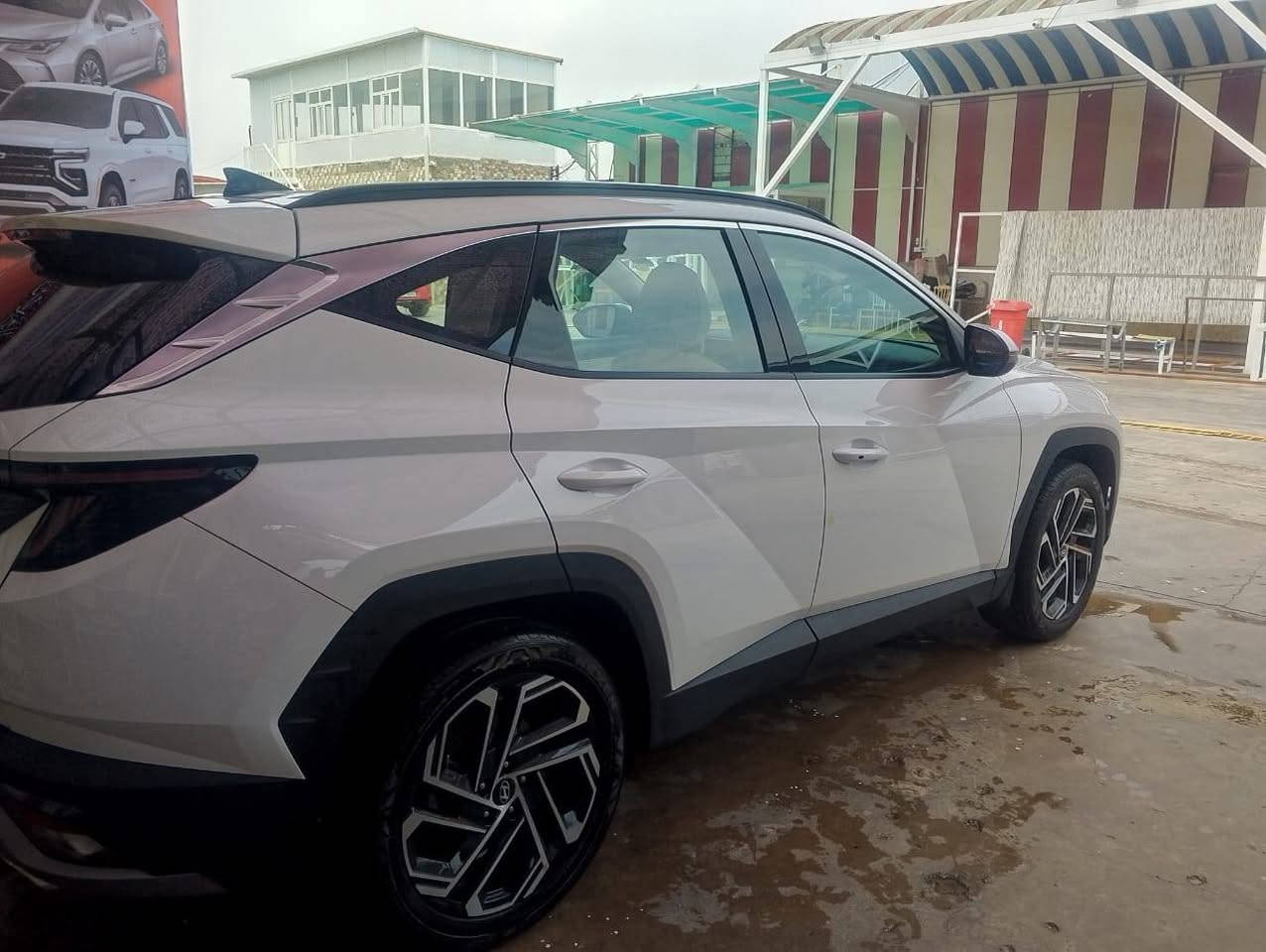 توكسان ٢٠٢٥ خليجي كامل مواصفات فقط موبانوراما ماشية ١٢ ألف قابله للزيادة مكفولة من كلشي.
سعرها ٢٤٥ وبيه مجال الجناحي يتصل وبي خير ويدلل. ***********
السيارة بالديوانية
