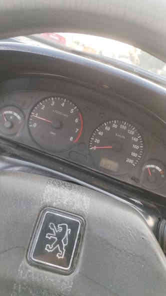 بيجو روا مديل 2009اريد مراوس بسايبه خصوصي  راعيهة موجود  ماندله مكاني بغداد الحريه 
***********
