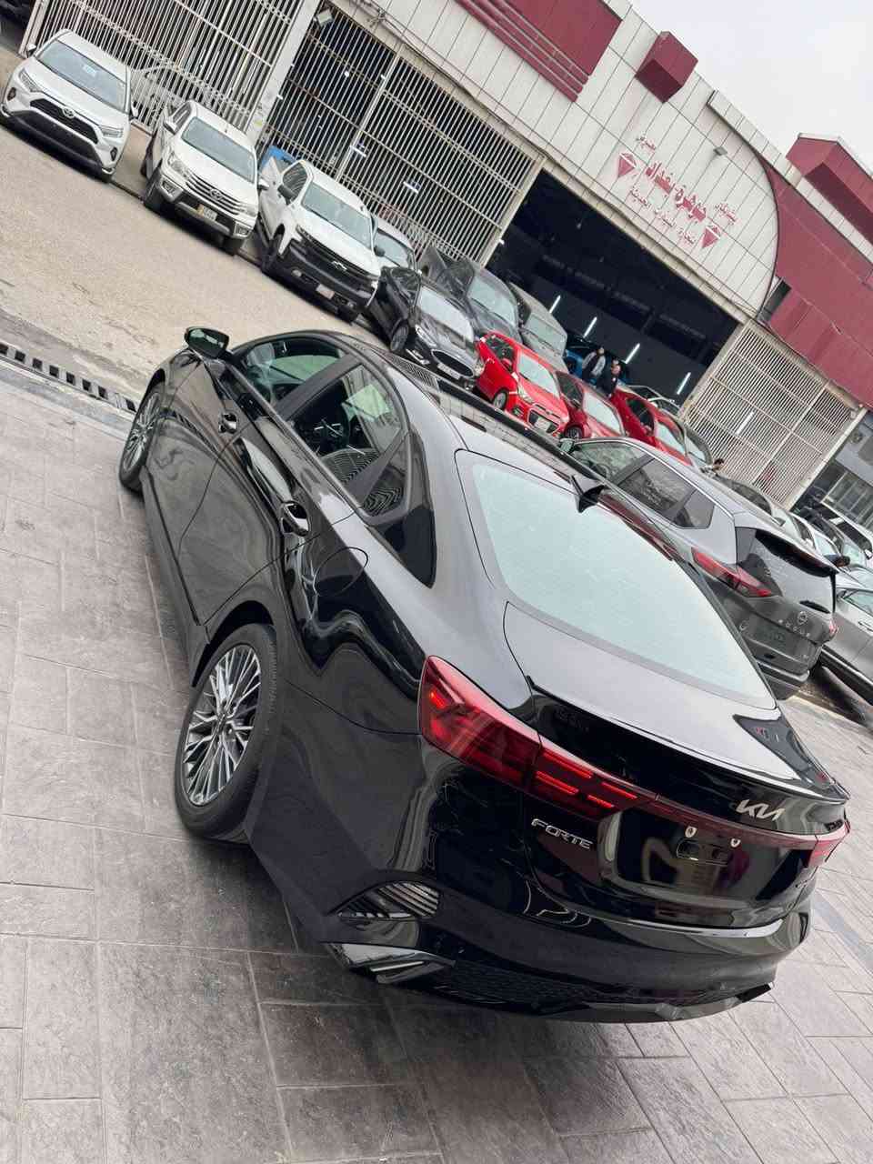 السلام عليكم
كيا فورتي 
موديل 2023
جيتي لاين
بدون فتحة سقف
ماشيه 43
ظرر جاملغ امامي فقط
بدون دواخل بدون ايربك
كاتي بدون رقم
العنوان موصل الزهور
للاتصال
***********
***********
اهلا وسهلا
