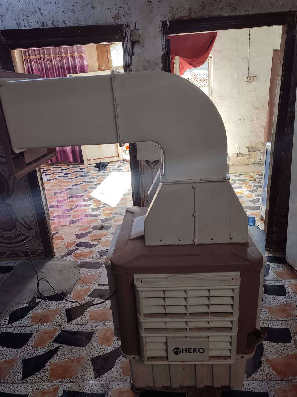 مبرده هيرو نظيفه مشتغله شي قليل
مربوطه فول على السرعه الثلاثه 
حله ابو خستاوي 
السعر180
***********
