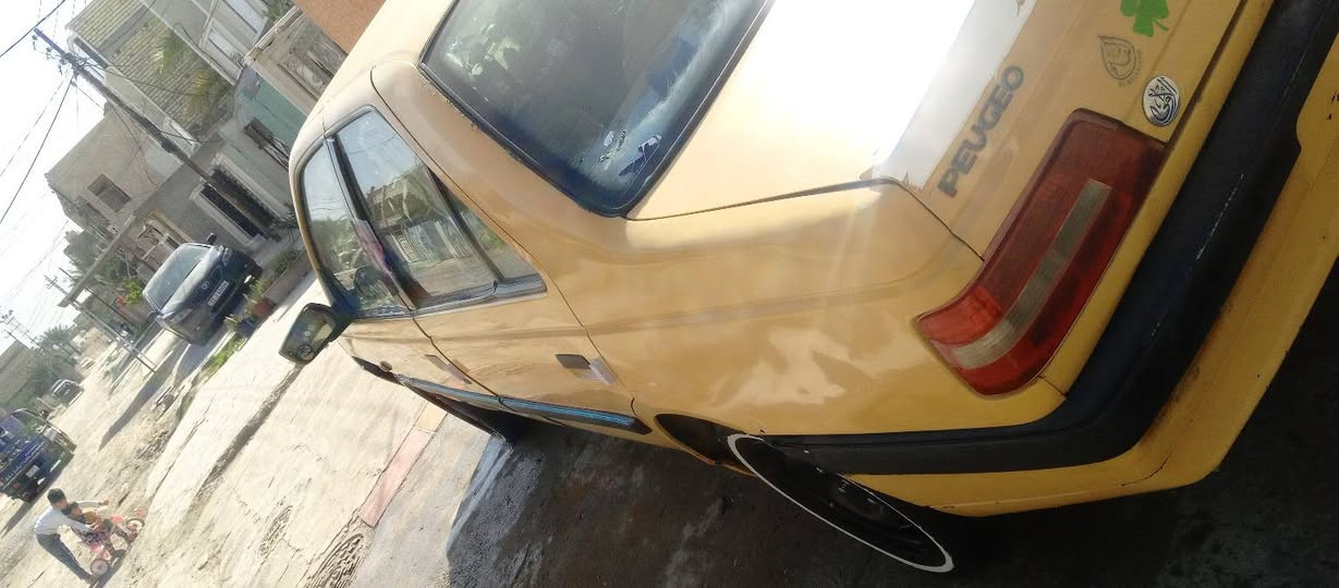 بيجو 405 للبيع صدر تخم تاير خط ابيض كله بلادي ماكينه بلاديه تبريد شغال العنوان بغداد جروب حمادي شهاب مستشفى سعر 36 وبيها مجال رقم الهاتف متوفر واتساب ***********
