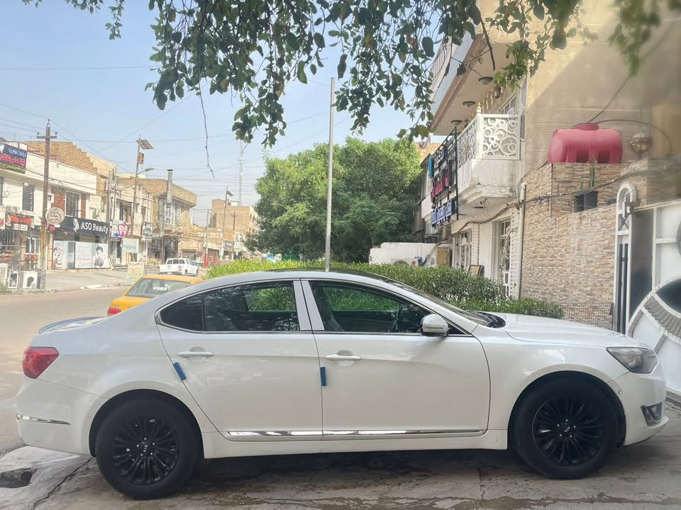 كادنزا موديل 15 خليجي للبيع
السيارة كلش حلوة ونضيفة مكينة كير تبريد مكفولات من الفتح بيها صبغ قطعتين اثر شخوط مكفولة من الضربة السيارة نص فول ورقم اربيل باسمي وتحويل ثاني يوم السيارة جاهزة على اخر حباية واستخدام شخصي مكانها بغداد الشعلة للتواصل اكثر الاتصال
***********
