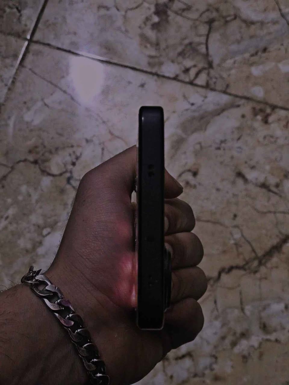 📱 للبيع: POCO X7 Pro (أسود ملكي) بحالة الوكالة
​المواصفات والأداء:
​الذاكرة والتخزين: 256 جيجابايت مع 12 جيجا رام (أداء طيارة بالألعاب والبرامج الثقيلة).
​اللون: أسود ملكي فخم.الجهاز بحالة ممتازة، غير مفتوح نهائياً ولا داخل تصليح.
​الملحقات: الكارتونة كاملة مع الشاحن الأصلي وكافة ملحقات الوكالة.
​💰 السعر
​✨ حالة الجهاز والملحقات
​الاستخدام: استخدام شخصي خفيف جداً، والموقع
​السعر 368 ألف دينار عراقي (وبي مجال بسيط جداً للشراي الطيب).
​الموقع: الأنبار - الفلوجة.
​📞 للتواصل والاستفسار
​اتصال: ***********
​واتساب: *********** الرمادي, الأنبار
