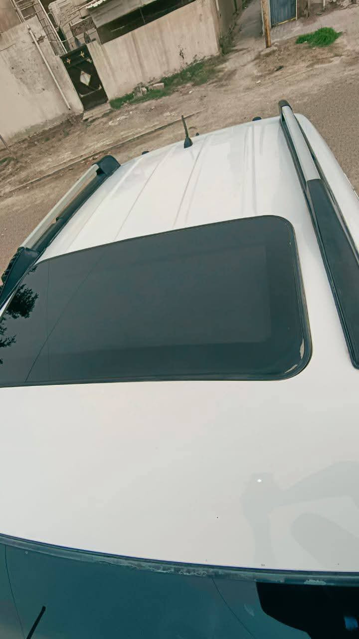 السلام عليكم..
توسان 2009 خليجي كير ومكينه خير من الله تبريد ثلج تخم تاير جديد حداديه نص عمر باسمي. غير متواجد ع فيس. 
الاتصال ع الرقم ***********
السعر 105 وبيه مجال
العنوان حلة /حي الرضا
