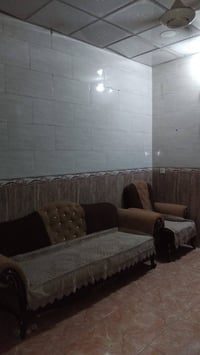 للبيع بيت ٥٠ متر طابو صرف حي الإطارات نهايه شارع ٦٠ طابق ونص لبيت نضيف...