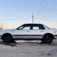 اولدز موديل 1989 معمرة سيارة مثل ما تشوف كدامك  بيها تبخير بالمكينه  س...