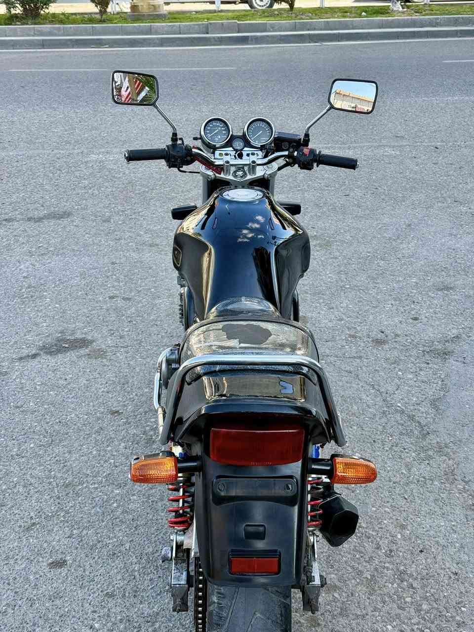 سيبي فور جيل اول
موديل 1997
مكفوله كفاله عامه نكره سلف بكل وقت
أوراق موجود 
سعر 16بيهه مجال للشراي 
مكاني كركوك 

***********📞
***********📞
