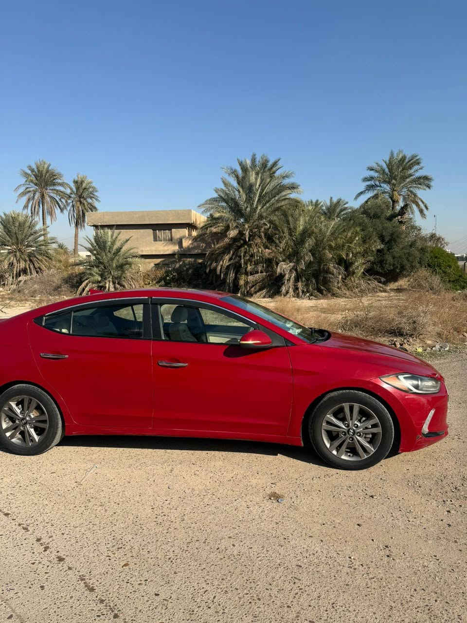 النترا ٢٠١٨ سيارة وارد أمريكي بيها ظربة بسيطة جهة جاملغ الايسر سيارة نضيفة ومصبوغة صبغ عام بدون حادث السيارة محرك ٢٠٠٠ دوش شاشة اعطال بصمة سلايد روف كشنات جلد سيارة نضيفة السعر ١٠٨ العنوان بغداد الدورة ***********
