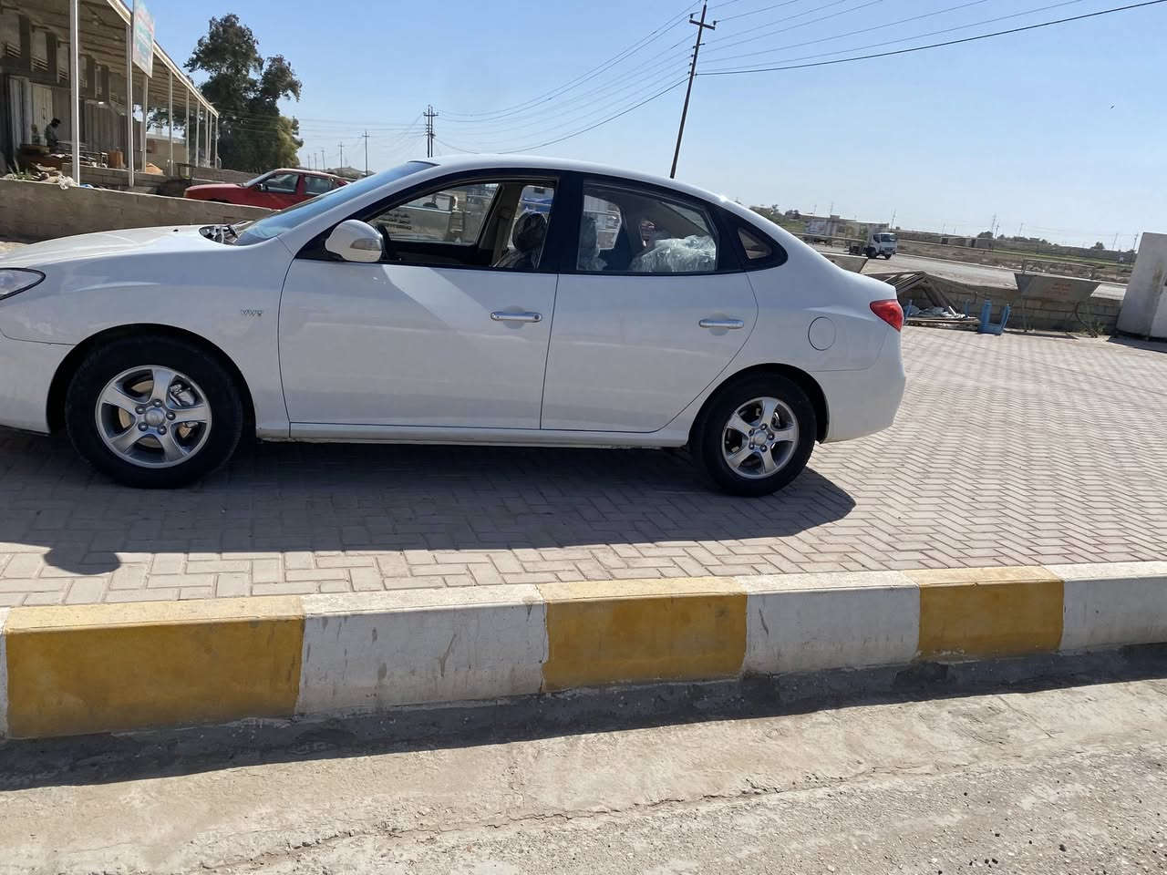 ال سلام عليكم
أفانتي 
مديل ٢٠١٠
كير شرط 
محرك
‏السيارة 
￼￼￼￼￼سنويه 
تنتهي ٢٠٢٨ وعشرين 
جاملغ الوره طخه
وبابين توحيد لون
رقم صلاح الدين تحويل مباشر
صدر جديد
تايرات جدد
العنوان صلاح الدين 
رقم الهاتف ***********￼
