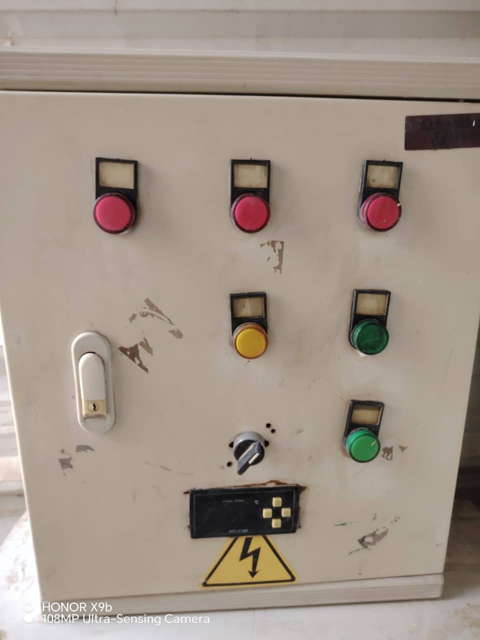 السلام عليكم من رخصت الادمن اغراض للبيع نظيفات كلش عل فحص
تجي تشوف بعينك المكان الدوره هور رجب ‏‪***********‬‏
