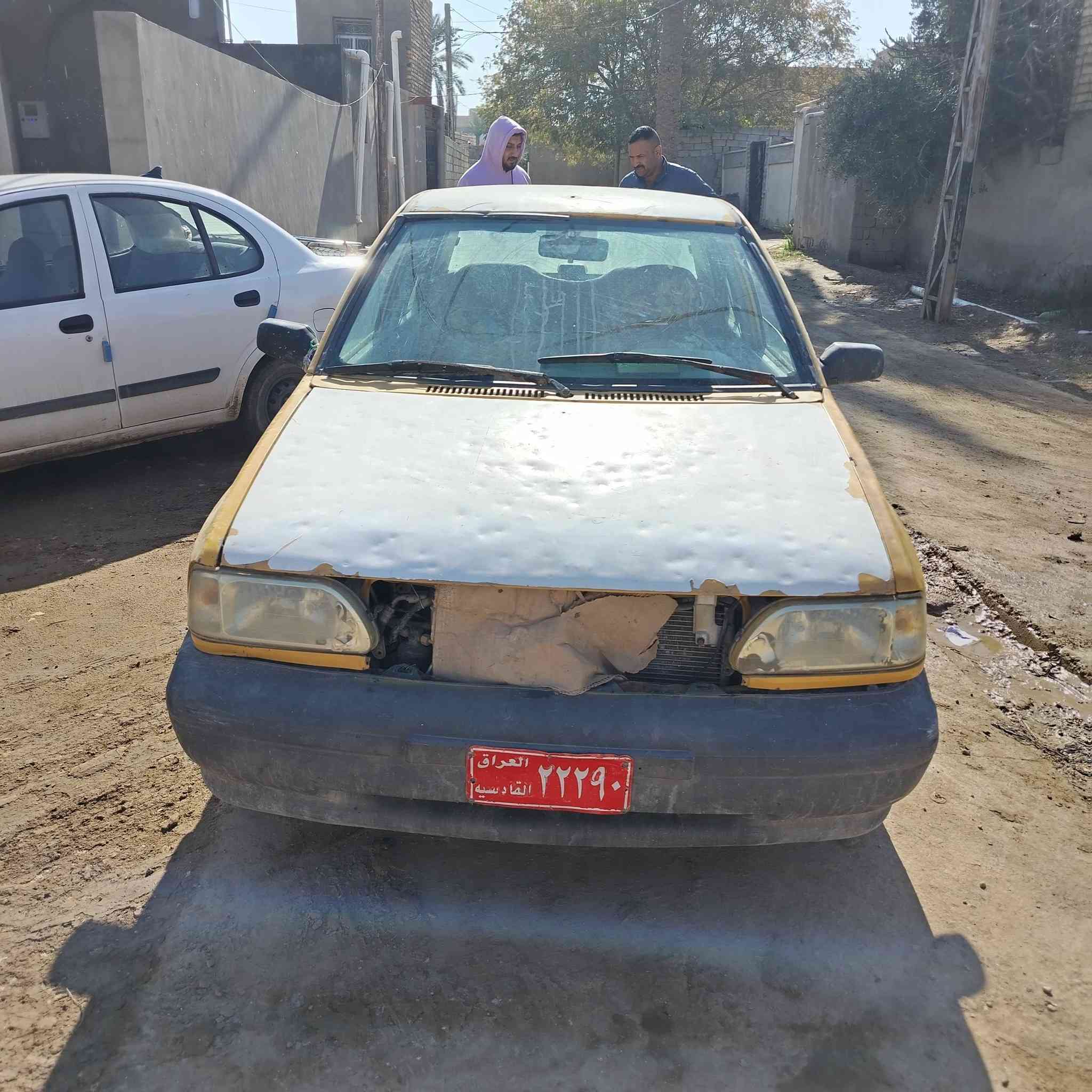 سلام عليكم سايبا للبيع ٢٠١٢ اتعهد سرقه وعشائر فقط شغاله تمشي السعر ٨ اوراق رقم تلفون ***********
