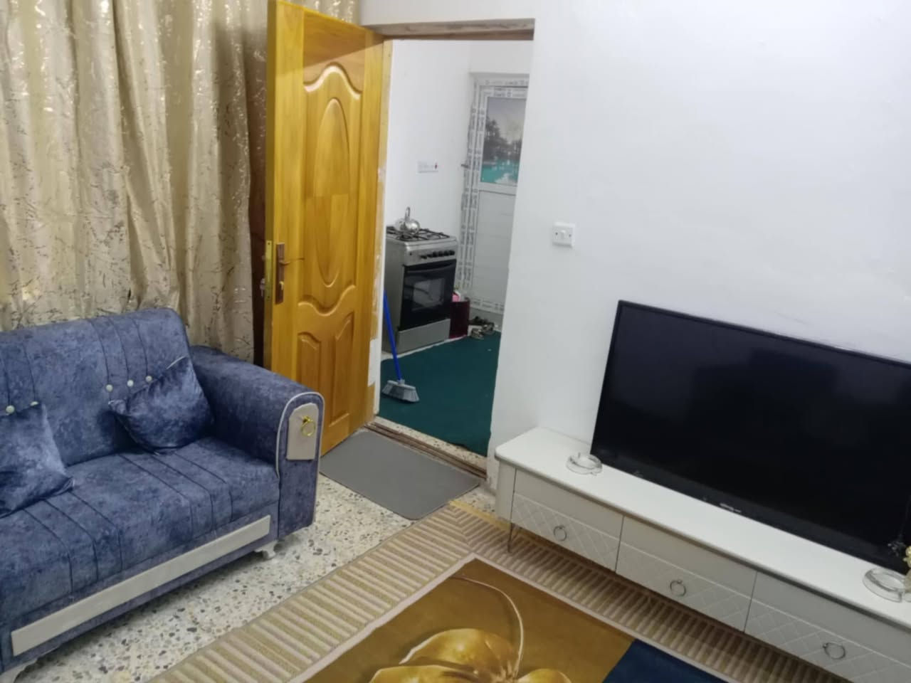 اقساط بيت 70 م قرب شارع العام خلف بيت نايف مقدمة 35 بالشهر 500 طابق واحد ***********
