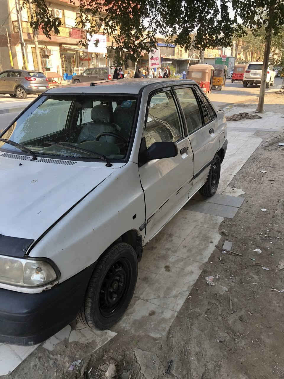 السلام عليكم سايبه موديل 12 للبيع سياره باسمي 
عليه غرمه 300 الف تنزل من سعرهه  
سعر 34 وبيها مجال 
مكاني بغداد الشعله ***********
