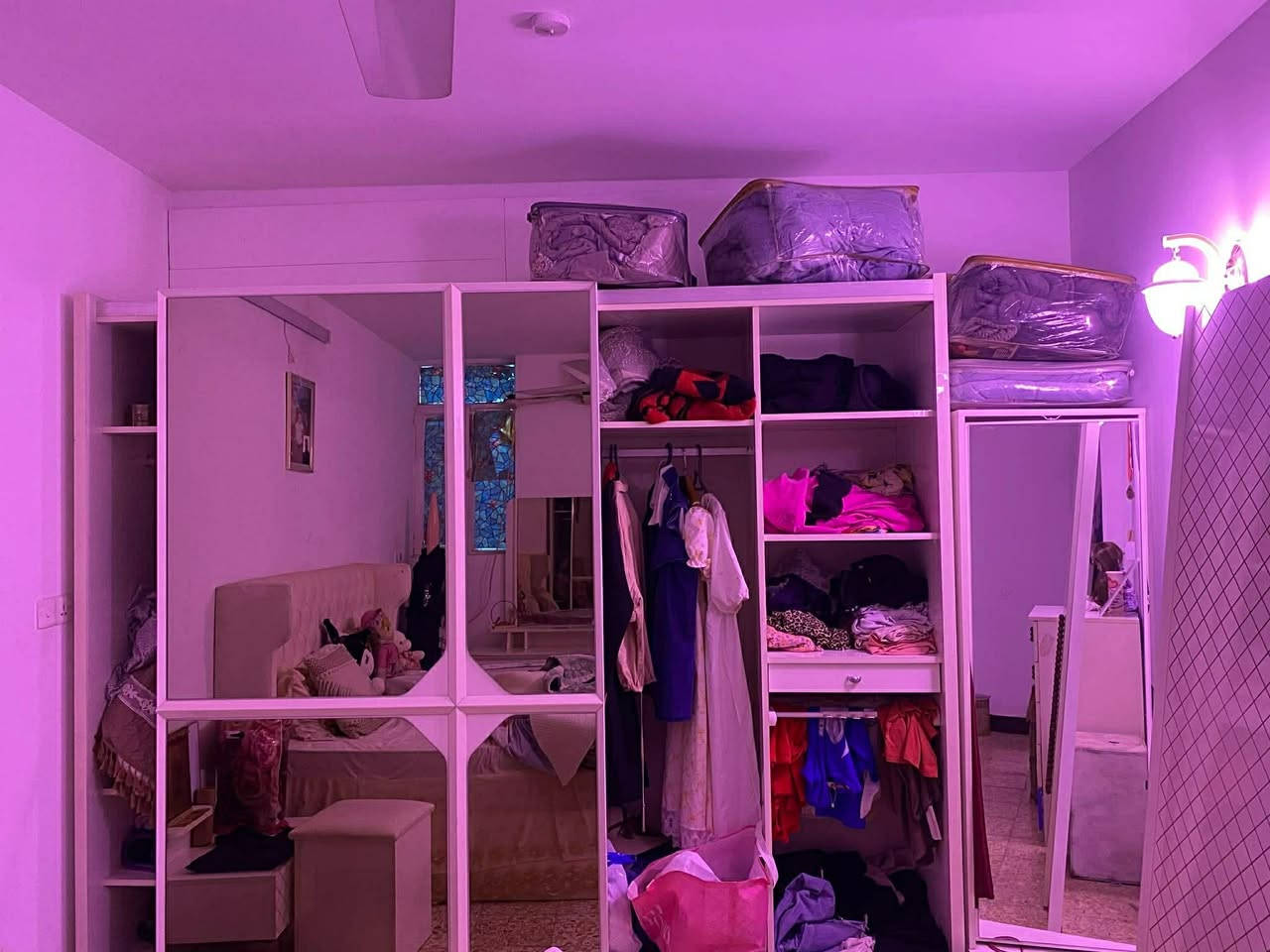 سلام عليكم اغراض بيت للبيع غرفه 9 قطع سرير مخزن نضيف جدا سعرها 500 كورنر تركي تكمه اي ضرر مابي سعرا 300 بي مجال بسيط والبقيه لاستفسار ع الخاص


**إذا كنت صاحب هذا الإعلان وتريد حذفه لأي سبب، رجاءا أرسل رسالة إلى الدعم الفني**