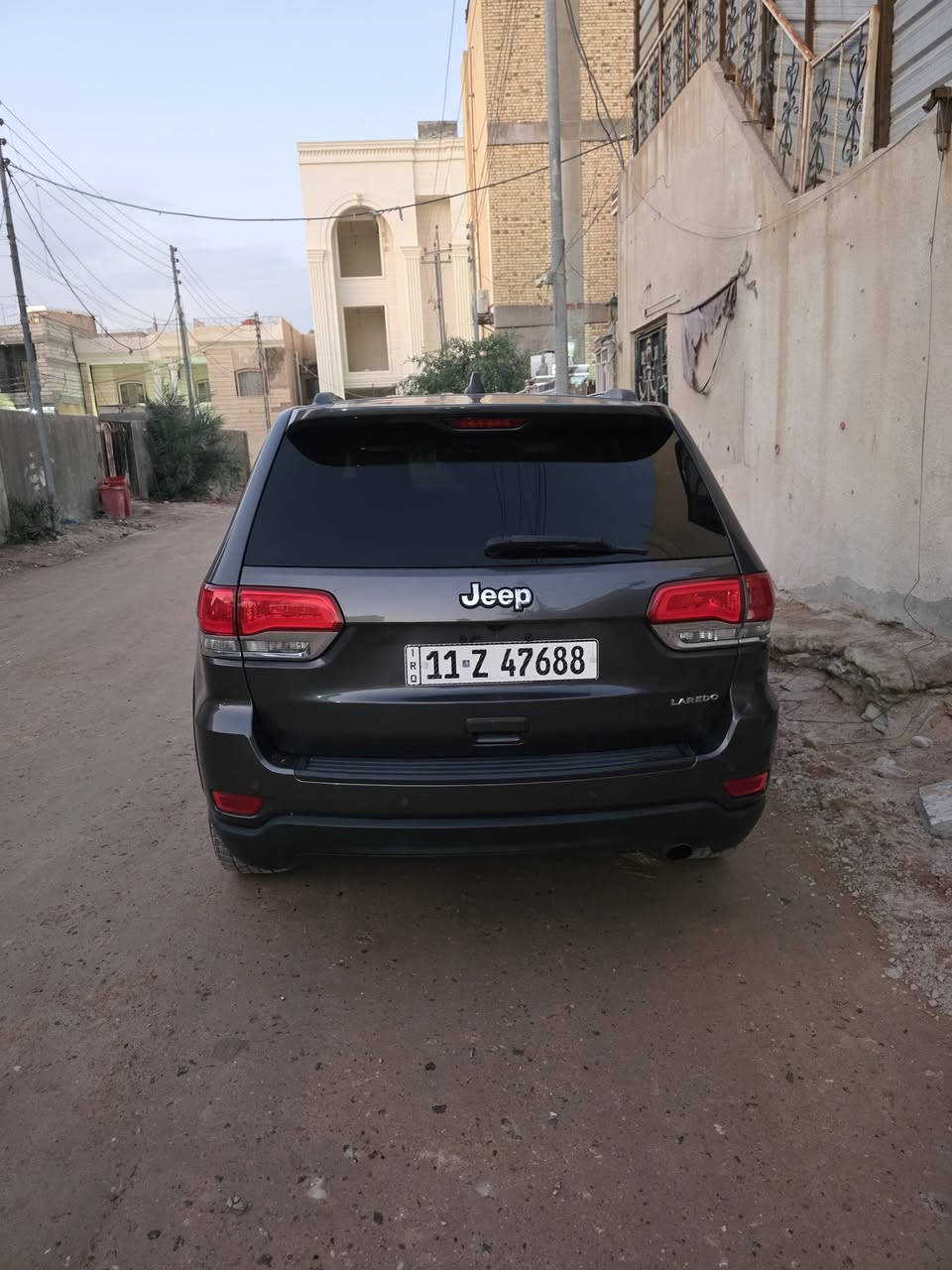للبيع جيب كراند شيروكي لاريدو 2017 وارد أمريكي

 محرك 3.6 V6   ممشى 136 ألف كم  رقم بغداد  السيارة باسمي وجاهزة للتحويل مباشرة (ثاني يوم)  موقع السيارة: محافظة البصرة  مكفولة مكينة وكير وتبريد وحدادة  السيارة بحالة جيدة وجاهزة للفحص بأي مكان

ملاحظة: وارد أمريكي وداخلة بدون حادث  ، فقط كلير بالقمارة. وعند وصول السيارة إلى الميناء تم اكتشاف سرقة البونيد، لذلك تم استبداله ببونيد تجاري، ولا علاقة لذلك بأي حادث أو ضرر هيكلي. يوجد بارد بسيط بحجم يقارب الشبر موضح بالصور.

سيارة نظيفة واستخدامها ممتاز، جاهزة للاستعمال والفحص خير دليل.

 السعر: 185 ورقة وقابل للتفاوض .

 الموقع: البصرة  للتواصل: اتصال أو واتساب
***********
***********

