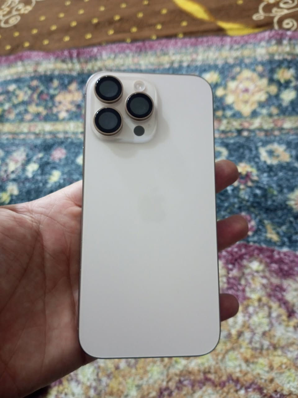 سلام عليكم 
ايفون 16برو ماكس جهاز نضيف نضافته 100% داخل الضمان ماستر ينتهي الضمان 2026/6/1
ويا كارتونته 
بطاريه 100% 
مشحون 85 شحنه فقط 
مكاني بغداد الأمين الثانيه 
رقمي ***********
رقمي ثاني*********** 
سعر للشراي يتصل
