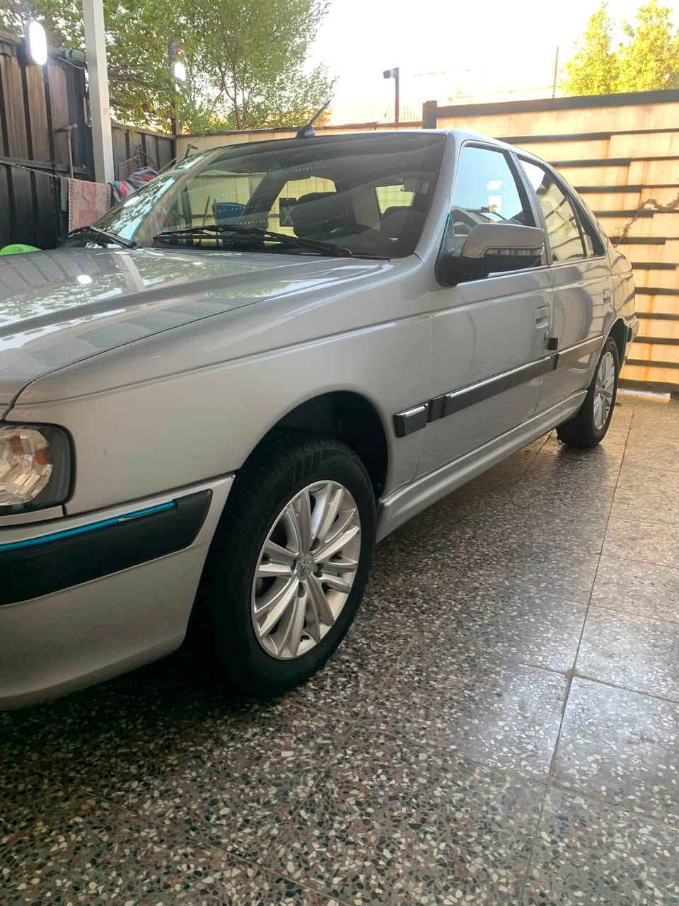 موديل 25 بسمي سياره مكفوله سعر 85. مكانها بغداد الحريه.  ***********
