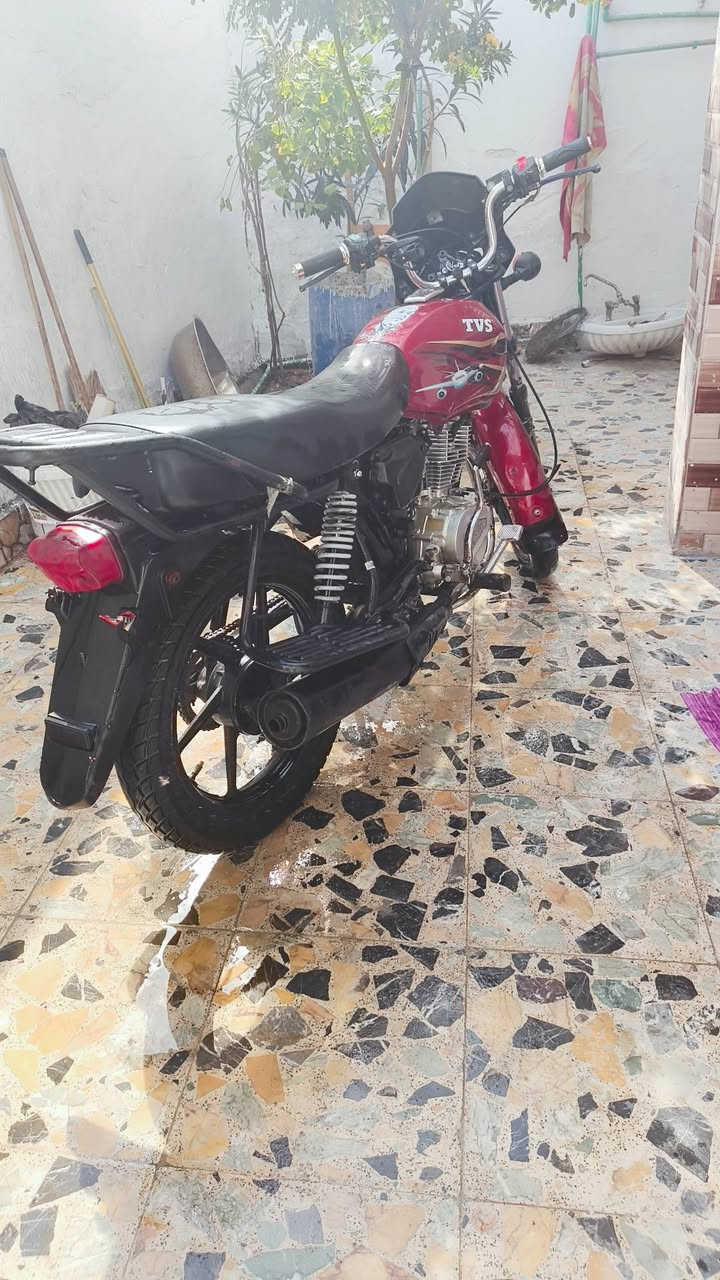 دراجه مديل 2021 TVS رقم وسنويه محرك MTR جديد مامفتوح السريعه ازامط بيه ضفيره جديده تشتغل نگره سلف وهندر دراجه ماناقصه شي غير الاشاير وعينه 👍 دبلات تايرات كلشي جديد بيه رقمي *********** البصره الحيانيه  السعر مليون و600 بيه مجالل (المو شراي لا يتعبني ) رجائن
