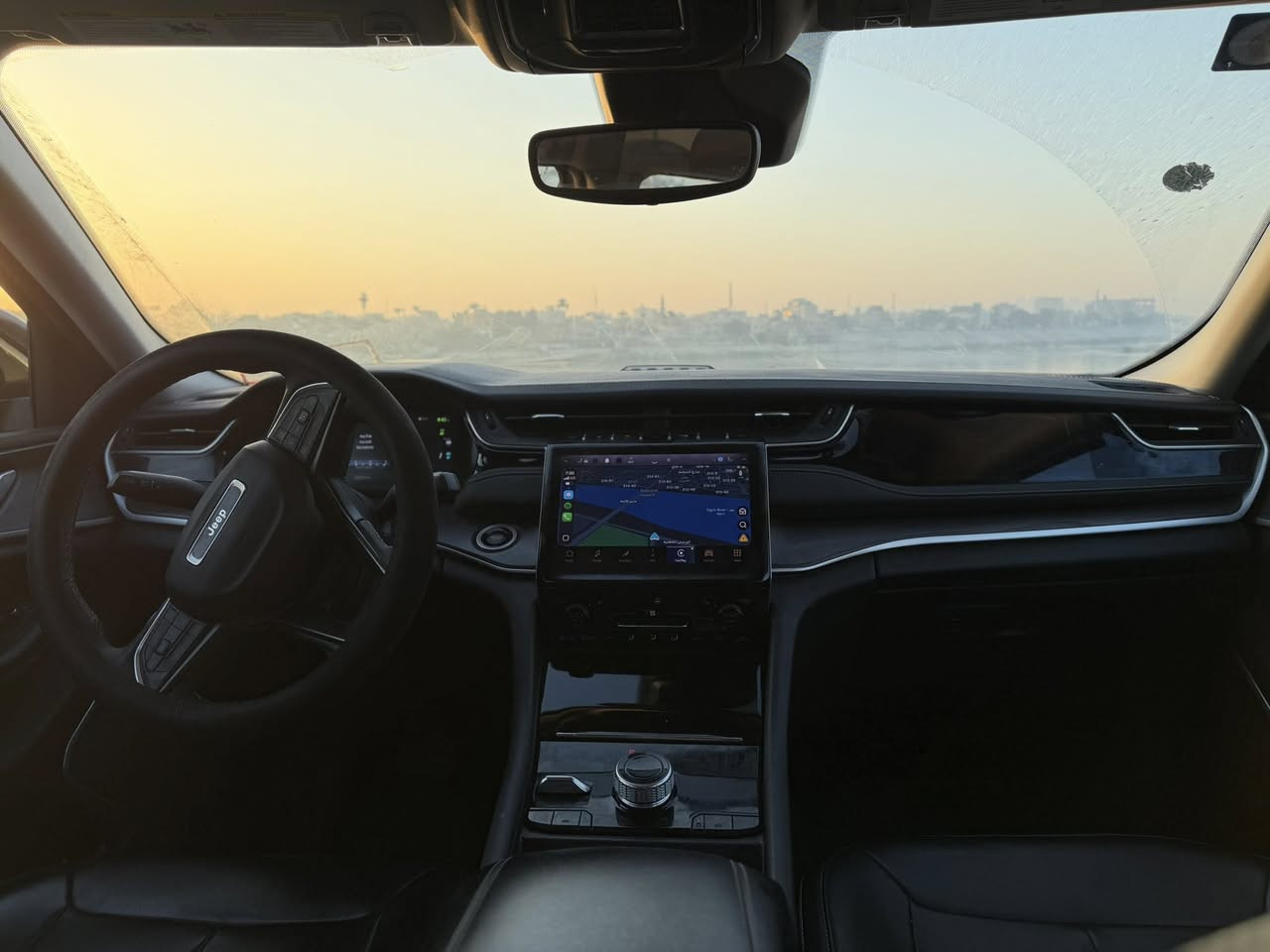 السلام عليكم جيب كراند شيروكي (بلگن) 2024 أسود
المواصفات فول 1/1 بدون ايرباگ رقم بغداد 
المشي 22 
شاشتين وحدة وسطية + راكب
 تدفئة مقاعد امامي+ خلفي +ستيرن
 كشن كهرباء جلد 
بصمة تشغيل عن بعد 
بانوراما 
وبعد مواصفات معروفة 
السيارة مبولشة وكاملة مكملة ربع متصرف عليها صدر جديد مبدل موبار اصلي 
السعر 32 وبيها مجال قليل 
*********** واتساب
