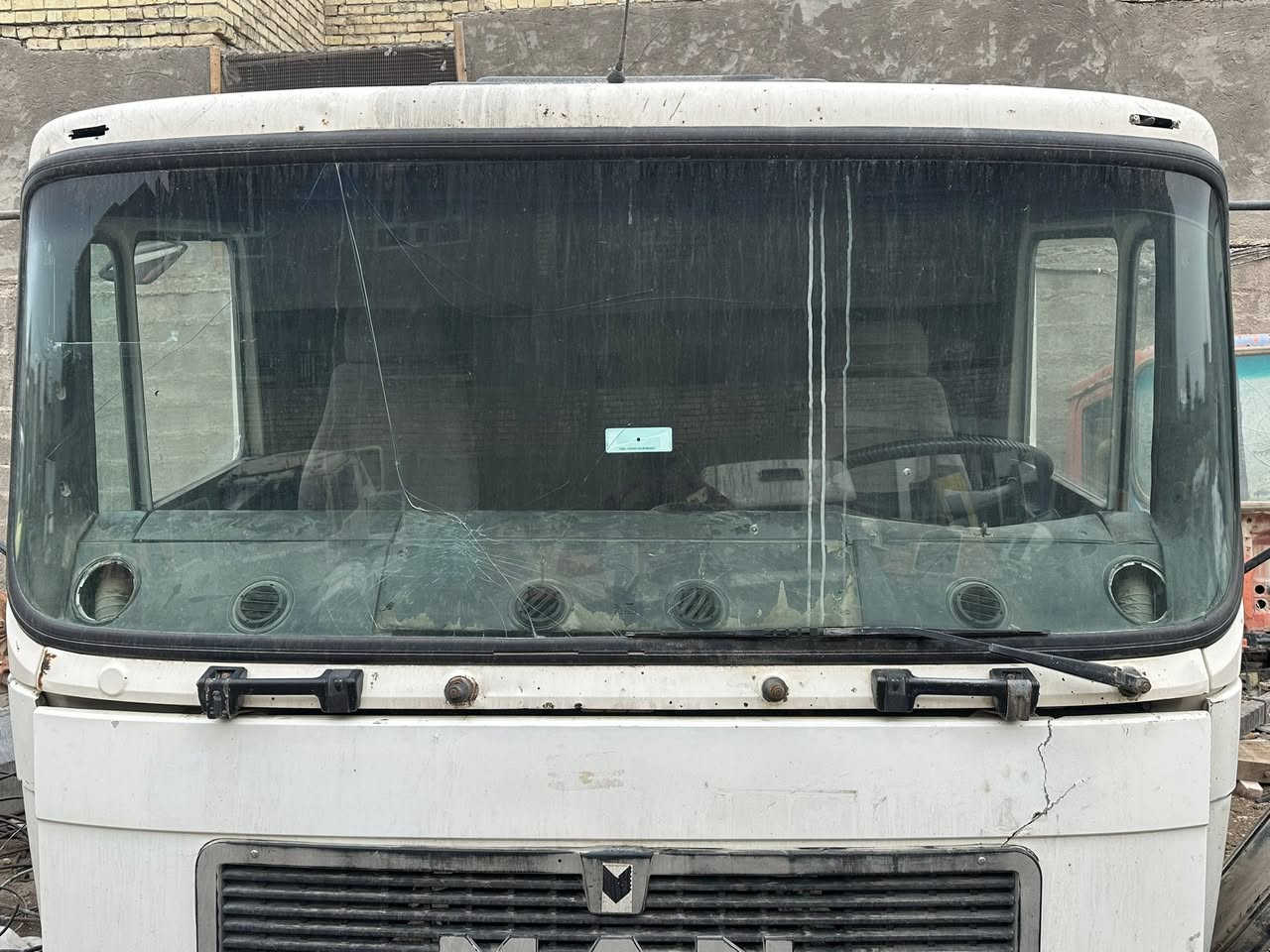 تك قماره لبيع مديل ١٩٩٤ مع شوته مديل ٢٠٠٠ خلفيه لاستفسار ***********
