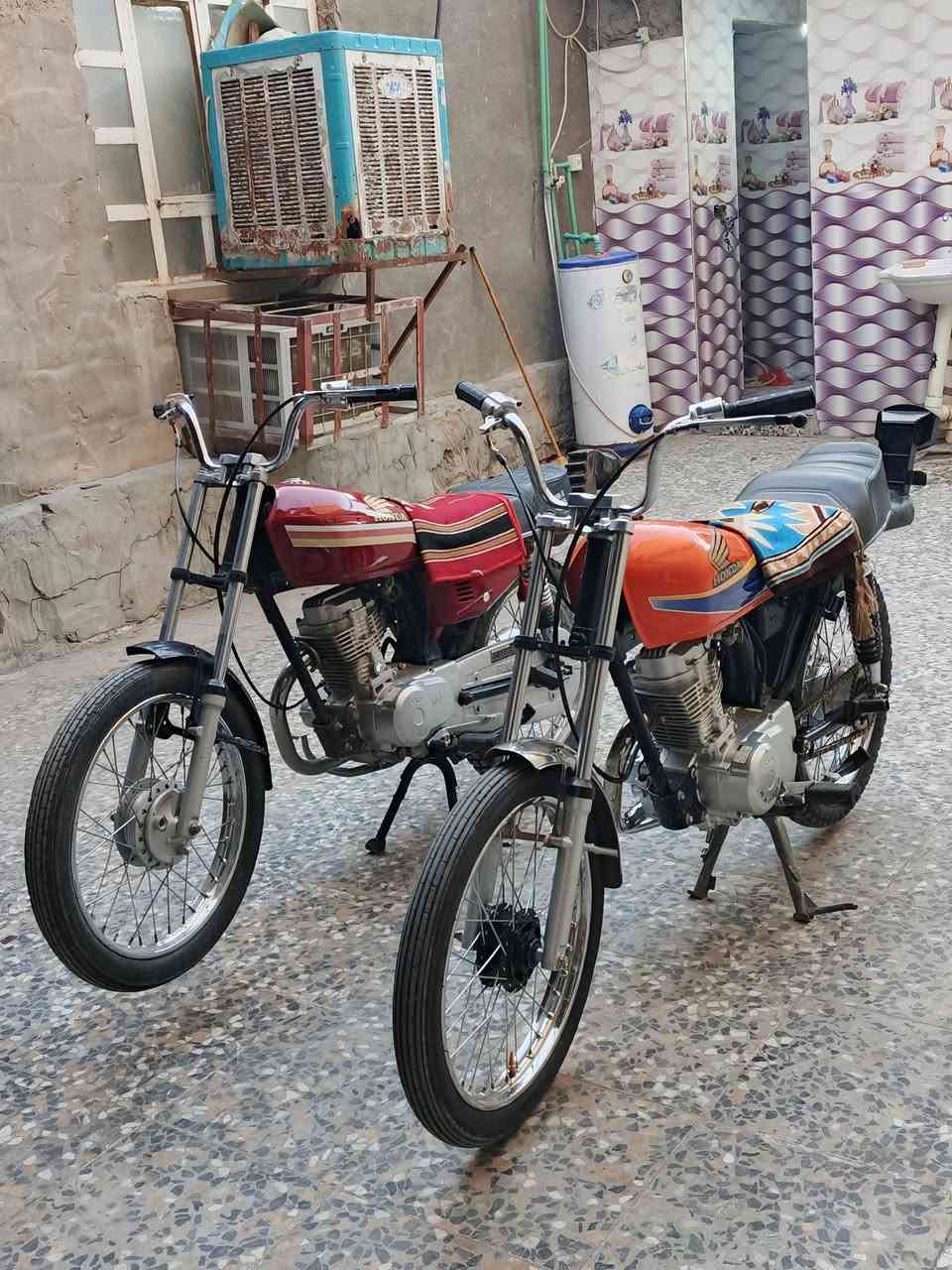 دراجات للبيع في كربلاء الحمره نامه شلامجه ٢٤ والبرتقاليه رابيدو ٢٥ للاستفسار خاص او الاتصاال ***********
