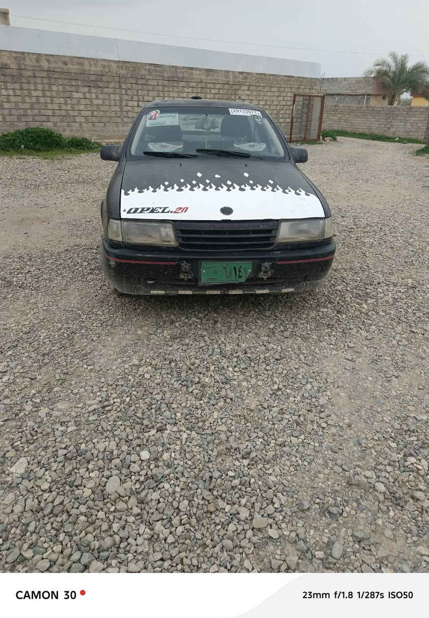 مكتب الاصحاب
اوبل فكترا چنطة. موديل ٩١
 الحجم 20.سيارة حلوة ومرتبة مصروف عليها. سنوية خضرة شرط وكالة وتحويل.. بيها كابون بانزين داخلها نظيف.. السعر ٢٧ وبيها مجال للاستفسار مكتب الاصحاب 
ويرهم بمقدمة زينة وترتيب مع الظمانات 
***********
***********
